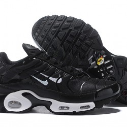 Nike Air Max Plus Tn (M) Black and White Shoes